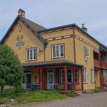 Auberge Le Voyageur Mont-Tremblant Exteriör bild