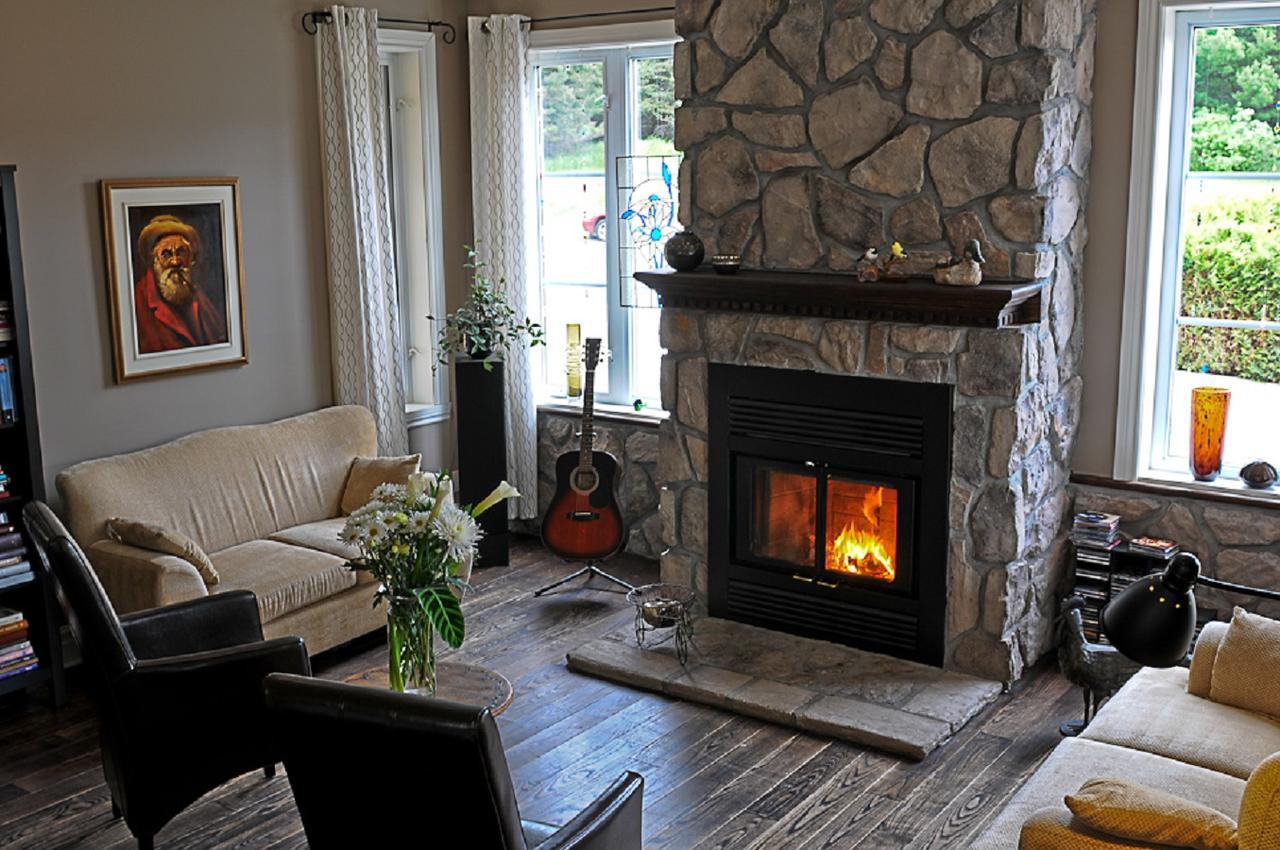 Auberge Le Voyageur Mont-Tremblant Exteriör bild